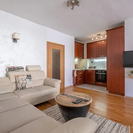 Apartamento Spacious 1 Bedroom In A Lively Center Sófia