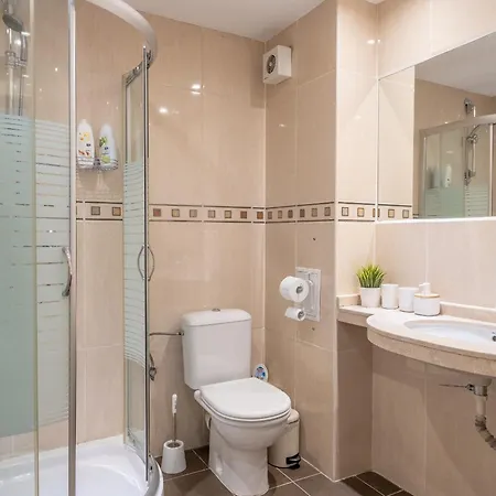 Apartamento Spacious 1 Bedroom In A Lively Center Sófia